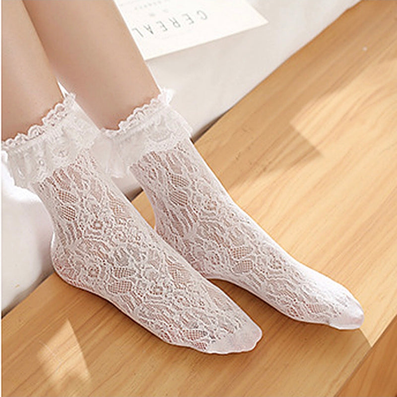 WHITE FRILLED FOOTSOCKS [RTS]